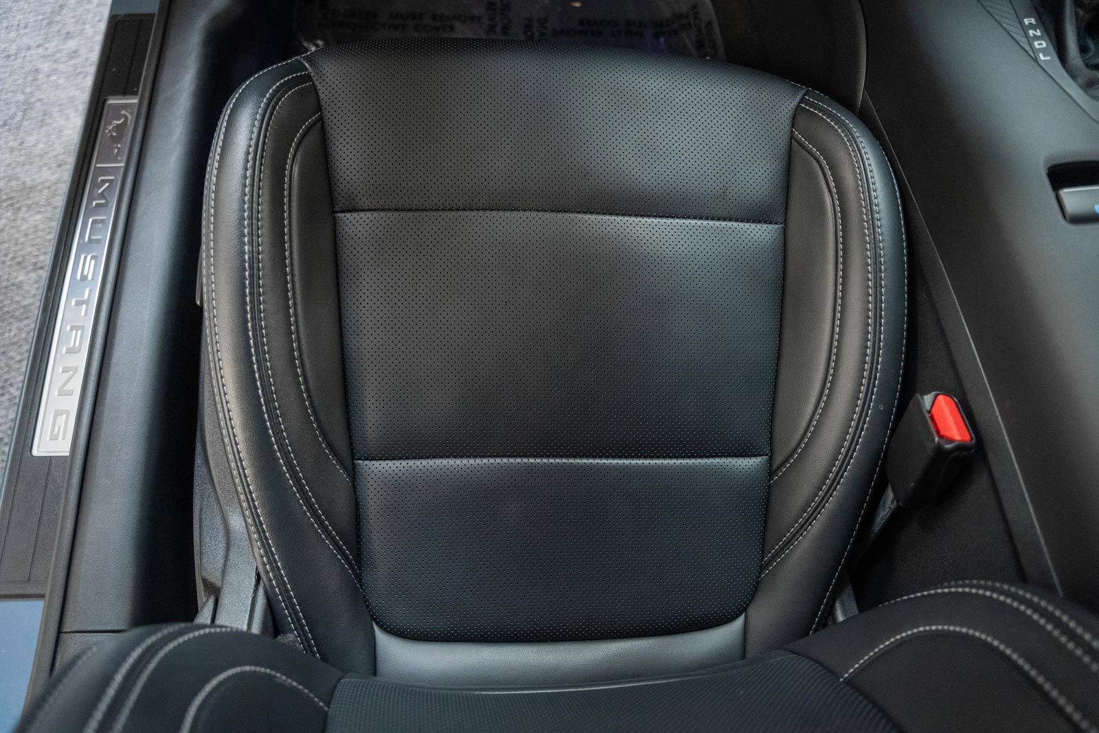 Certified 2025 Ford Mustang Premium w/ Wheel & Stripe Package image 35