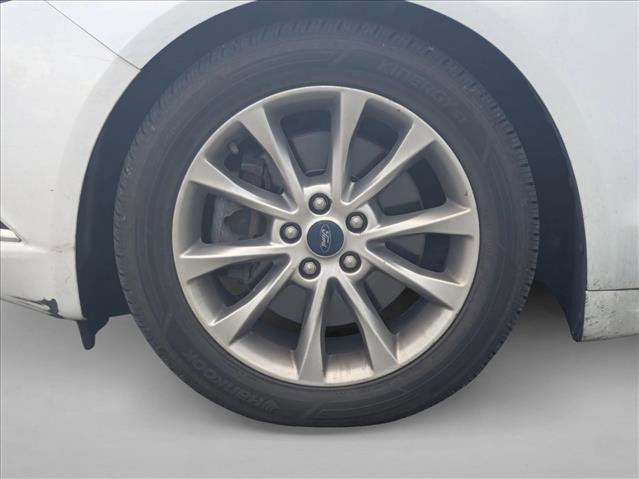 Used 2017 Ford Fusion Energi SE FWD image 9
