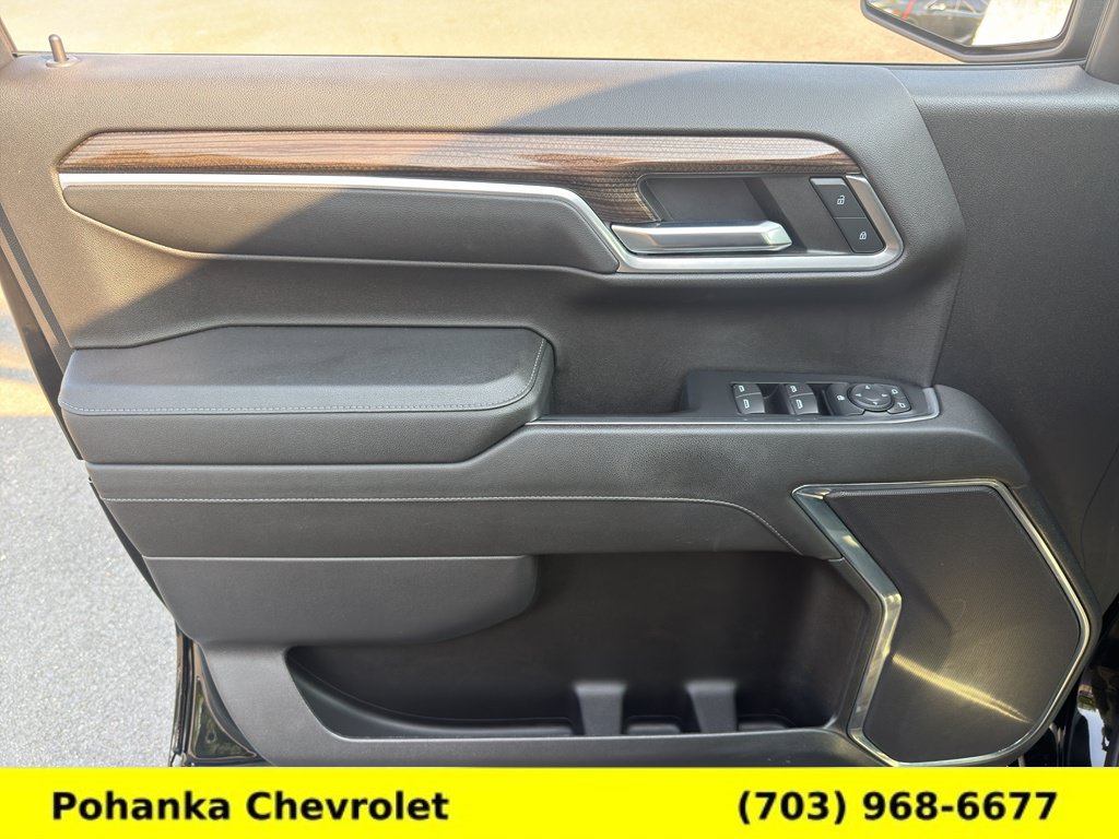 Used 2023 Chevrolet Silverado 1500 LT AWD/4WD image 18