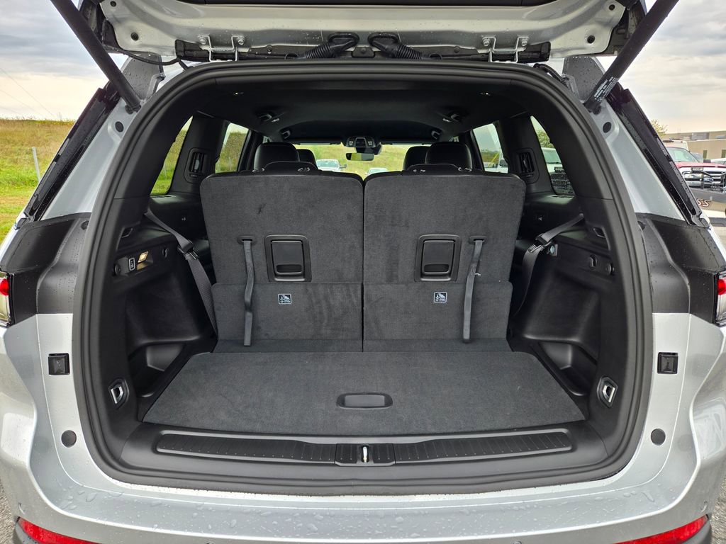 New 2025 Jeep Grand Cherokee L Laredo image 28