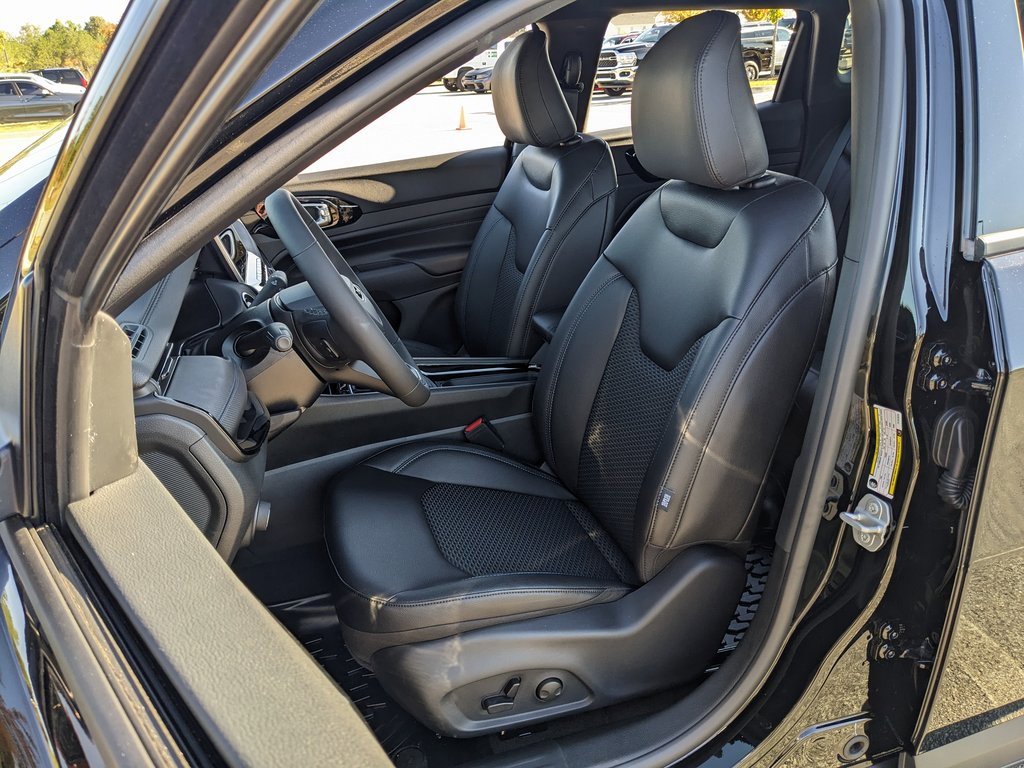 New 2026 Jeep Compass Latitude w/ Quick Order Package 29K image 32