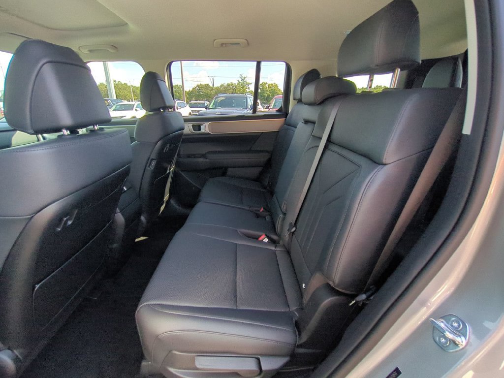 New 2027 Hyundai Santa Fe XRT AWD/4WD image 17