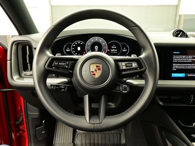 Used 2025 Porsche Cayenne Coupe image 8