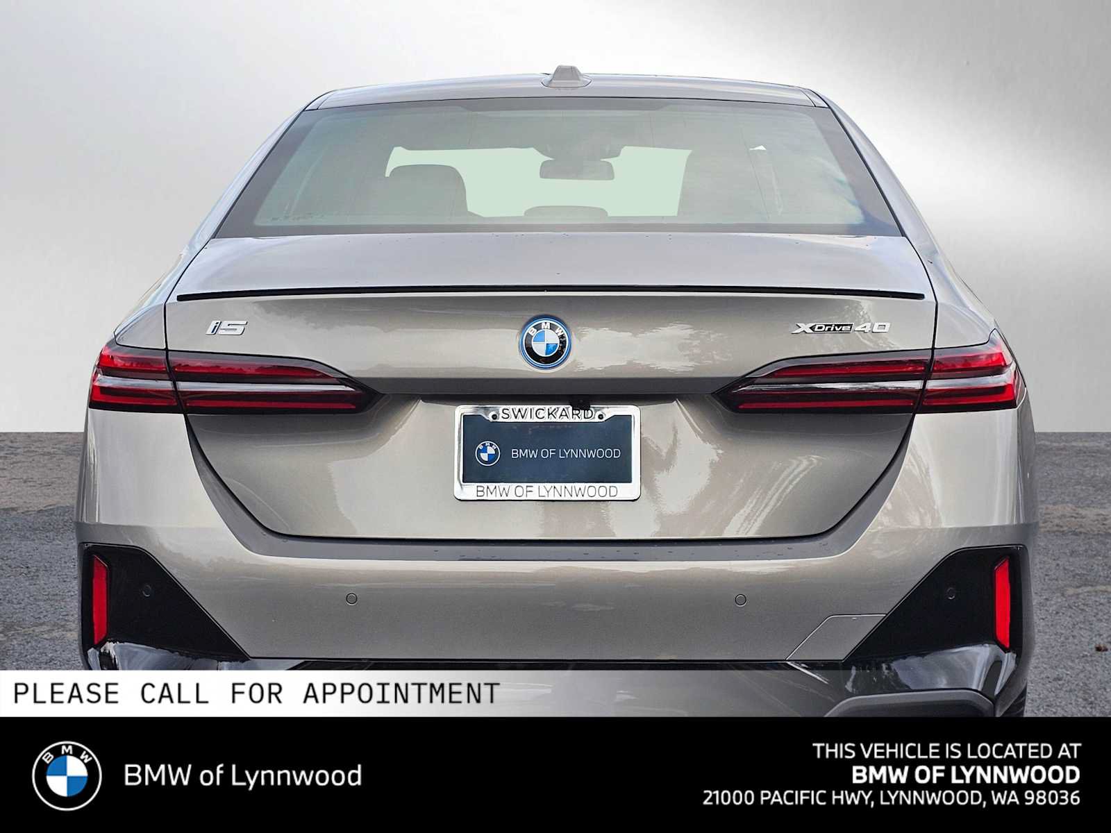 New 2026 BMW i5 eDrive40 w/ M Sport Package AWD/4WD image 4