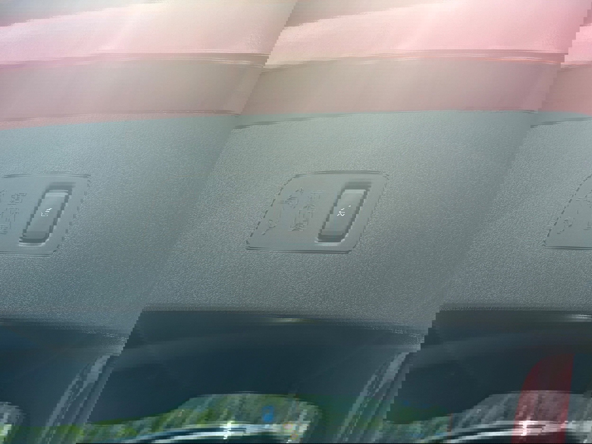 Used 2022 Lincoln Corsair AWD w/ Premium Package image 7