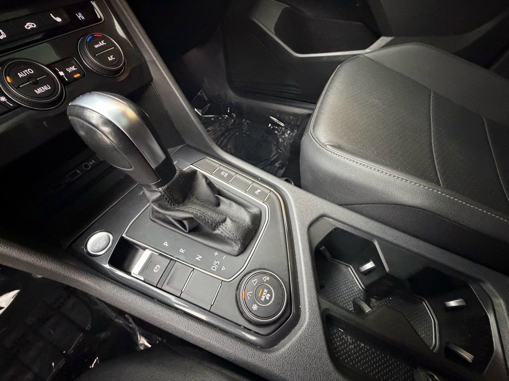 Used 2020 Volkswagen Tiguan SEL image 20
