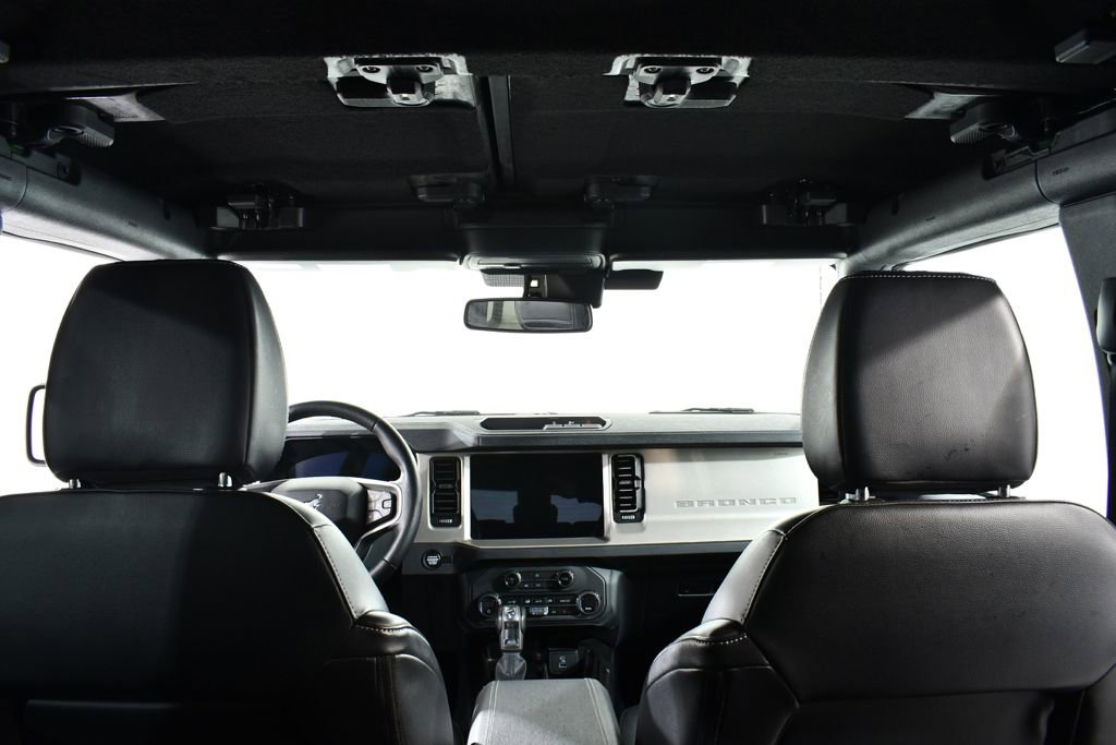 Used 2025 Ford Bronco Outer Banks AWD/4WD image 17