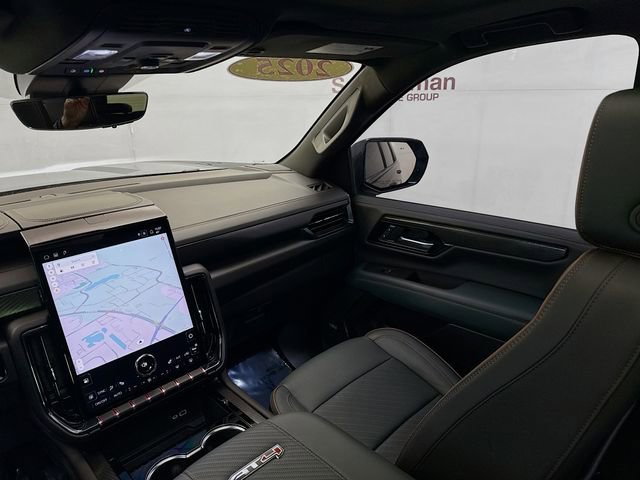 Used 2025 GMC Yukon AT4 w/ AT4 Premium Package image 26