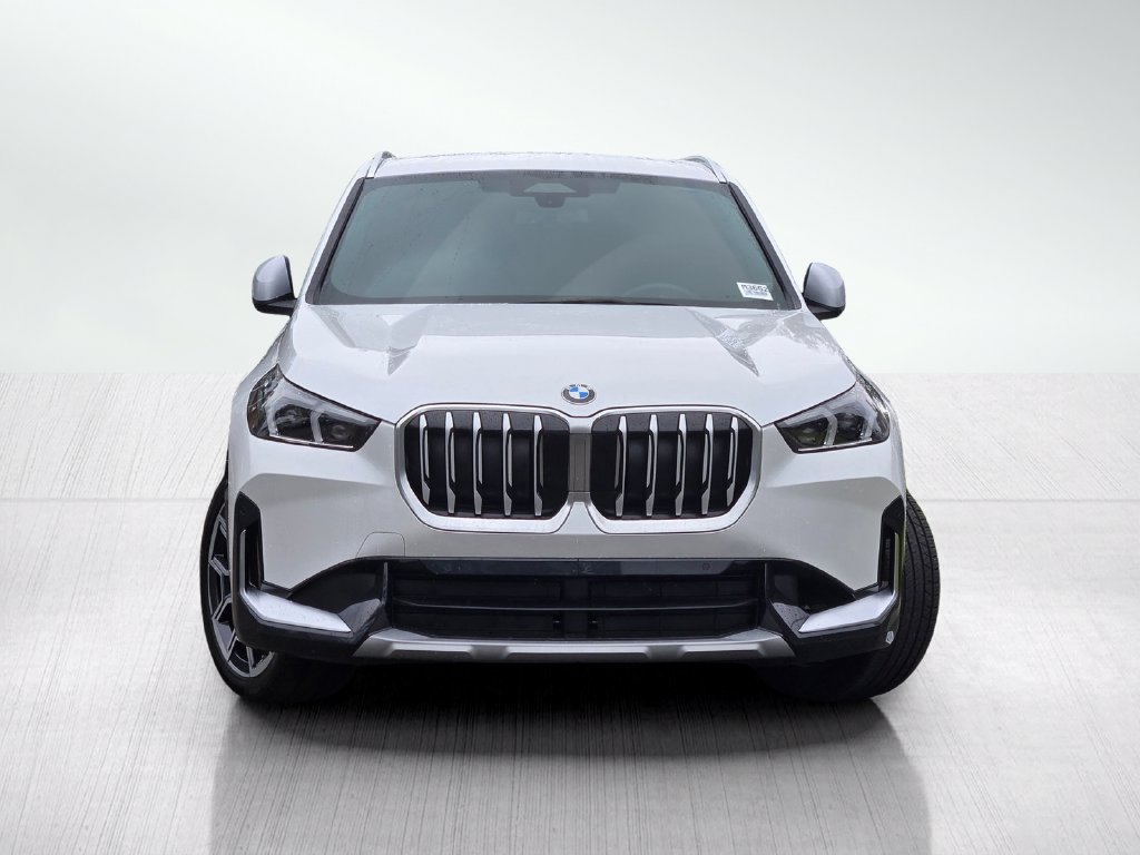 Used 2023 BMW X1 xDrive28i w/ Convenience Package AWD/4WD image 2