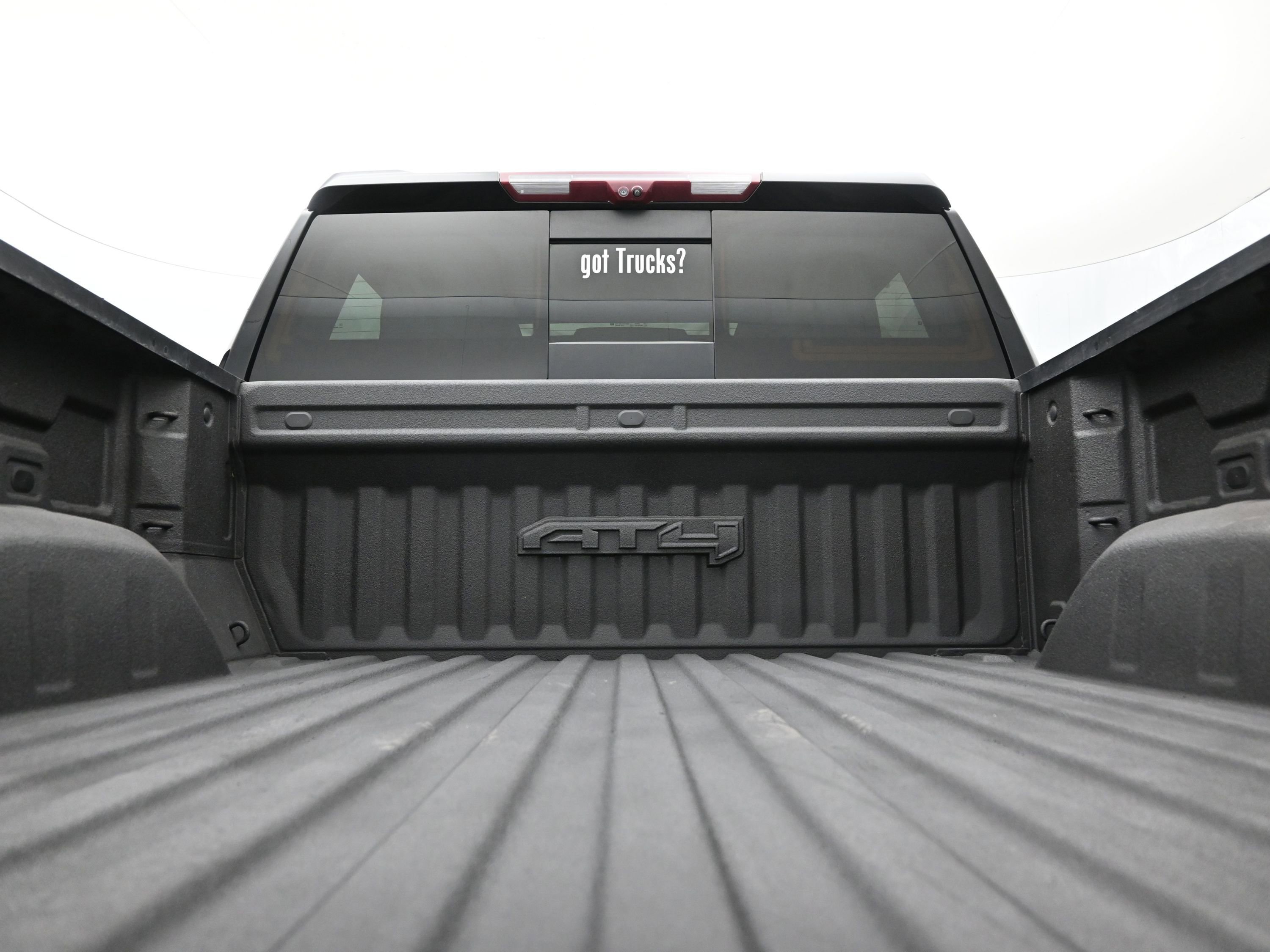 Used 2022 GMC Sierra 1500 AT4 w/ AT4 Premium Package image 6