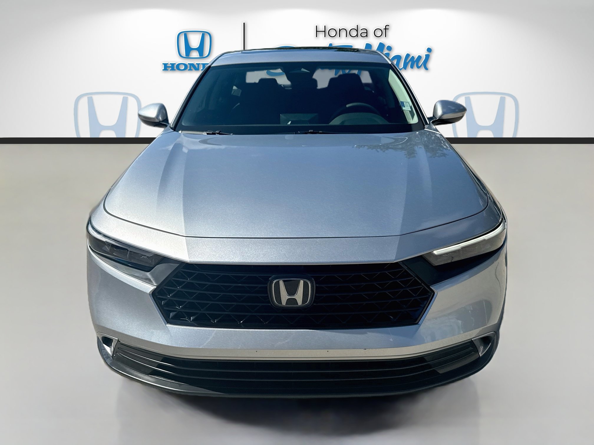 Used 2024 Honda Accord EX image 2