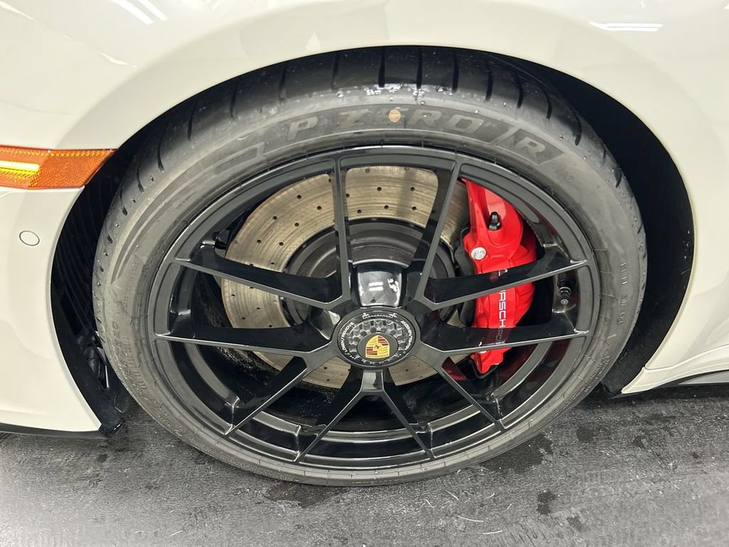Certified 2026 Porsche 911 Carrera GTS RWD image 8