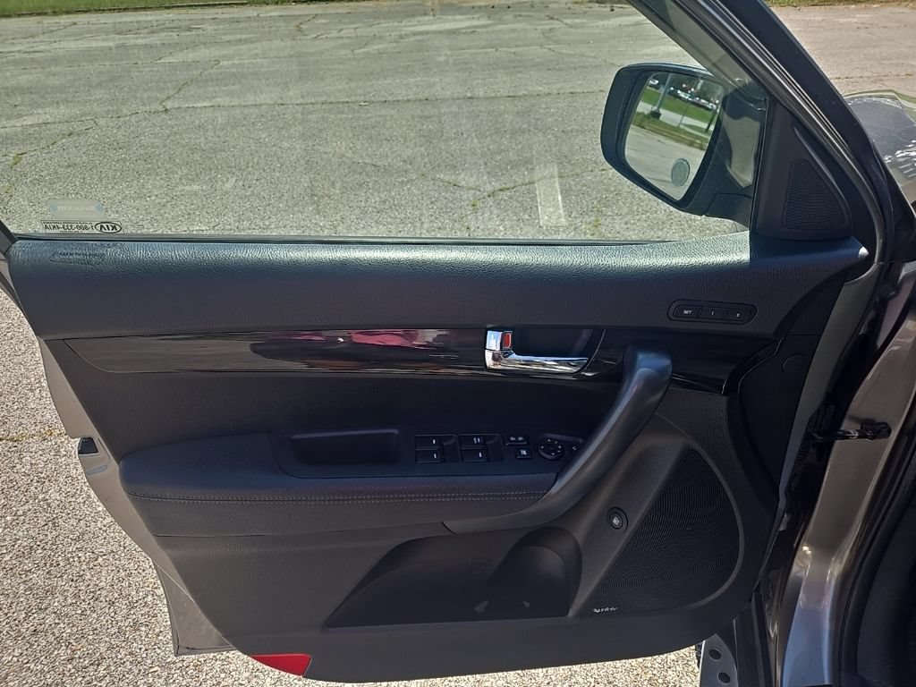 Used 2012 Kia Sorento SX w/ SX Premium Pkg FWD image 15