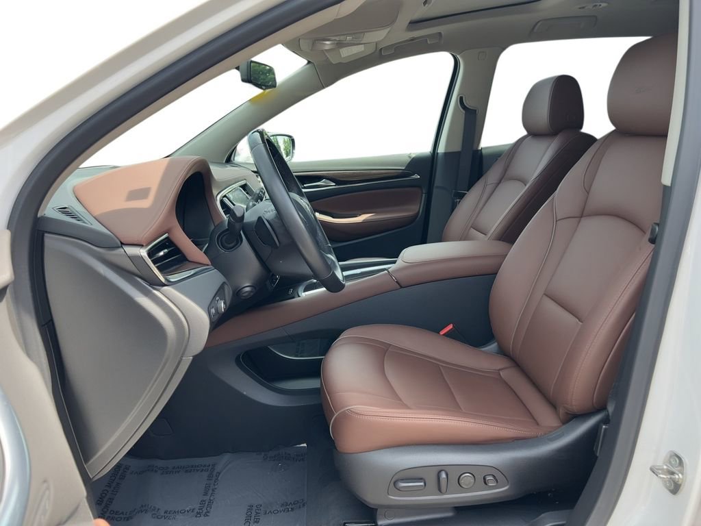 Used 2021 Buick Enclave Avenir w/ Avenir Technology Package AWD/4WD image 6