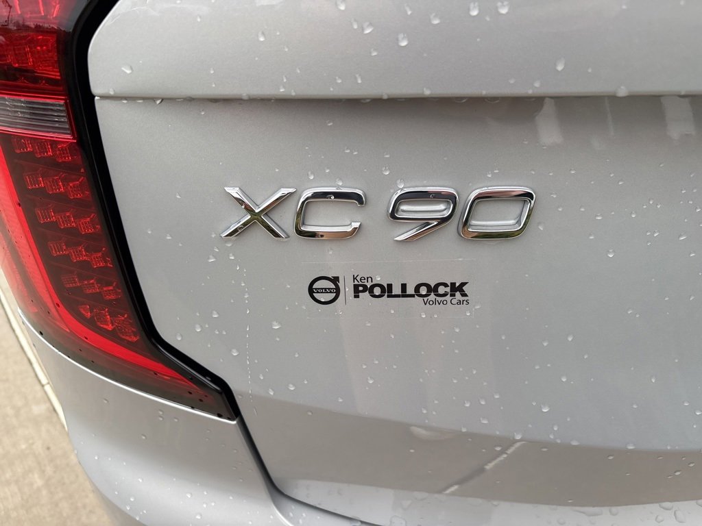 Certified 2025 Volvo XC90 B6 Plus image 8