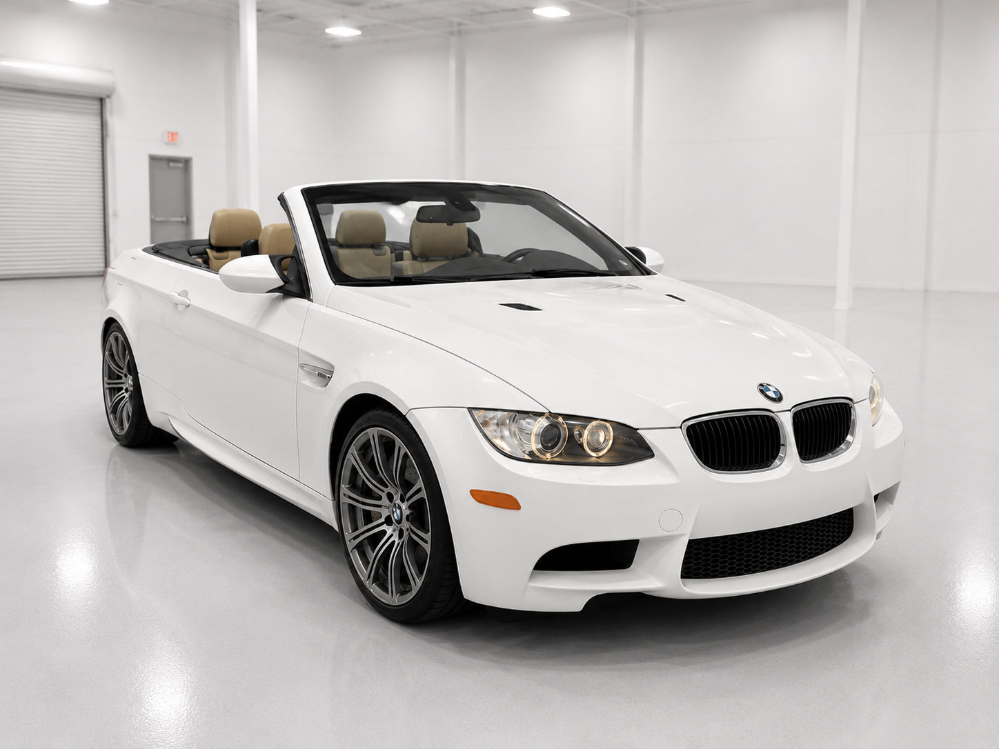 Used 2011 BMW M3 Convertible RWD image 4