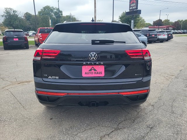 Used 2023 Volkswagen Atlas Cross Sport SEL AWD/4WD image 25