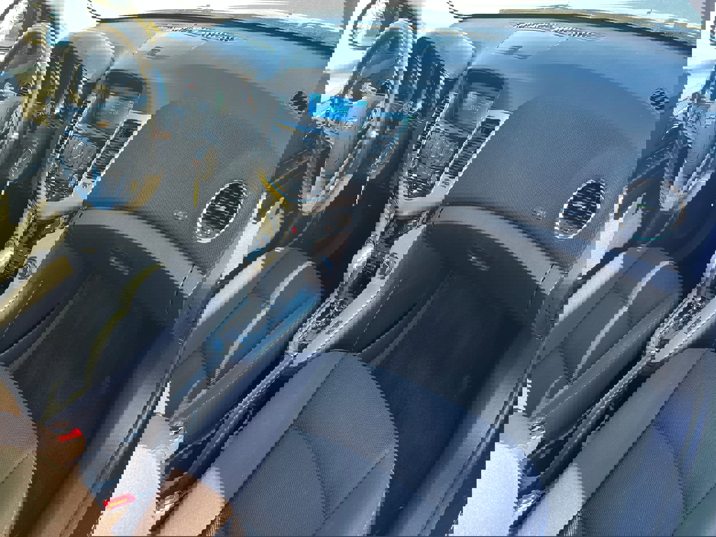 Used 2014 Chevrolet Cruze LT image 15