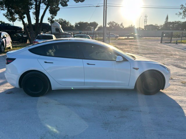 Used 2023 Tesla Model 3 Standard Range RWD image 17