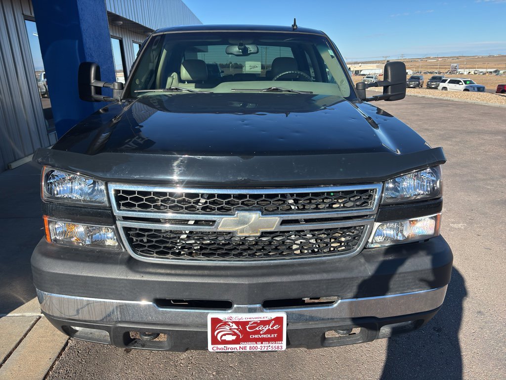 Used 2006 Chevrolet Silverado 2500 LT w/ Heavy-Duty Power Package image 3