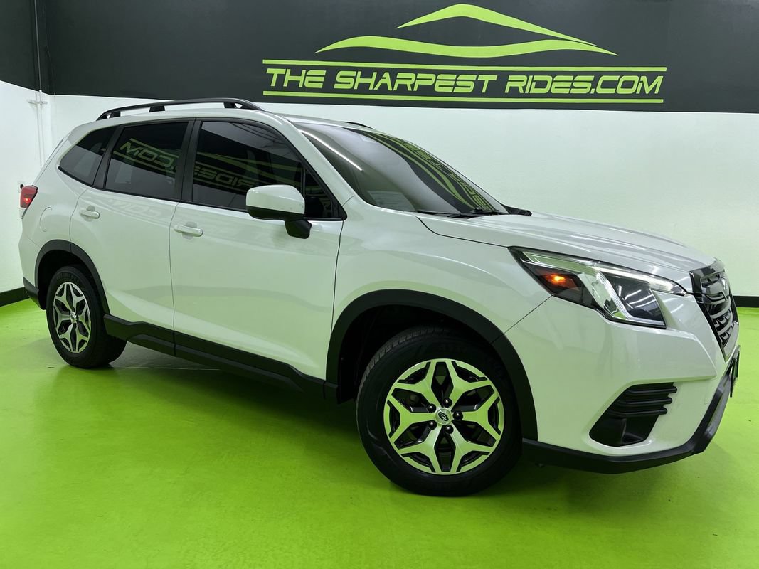 Used 2022 Subaru Forester Premium AWD/4WD image 1
