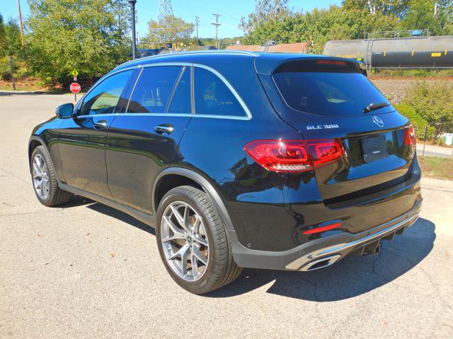Used 2021 Mercedes-Benz GLC 300 4MATIC w/ AMG Line image 6