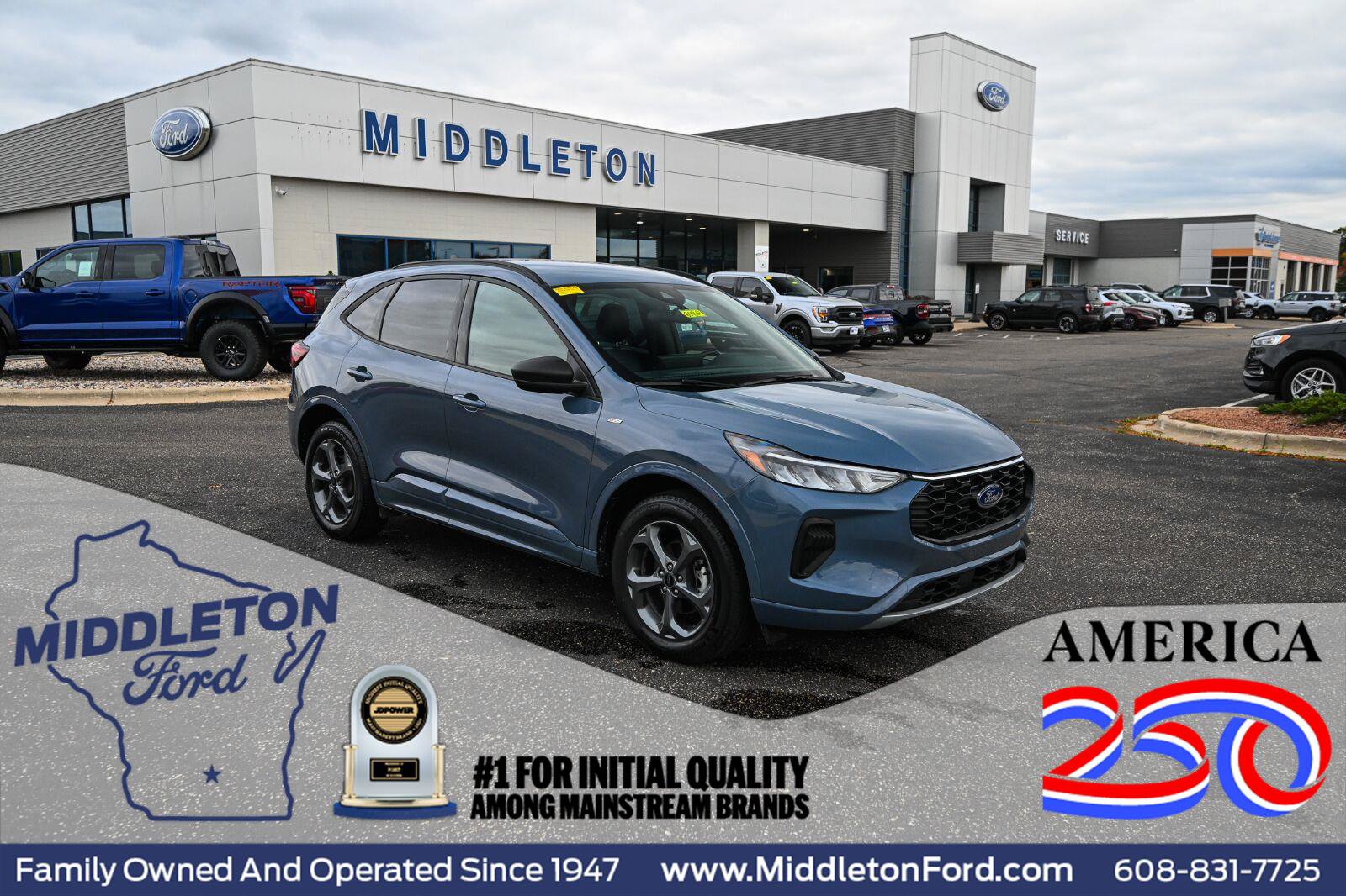 Used 2024 Ford Escape ST-Line w/ Tech Pack #1 AWD/4WD image 1