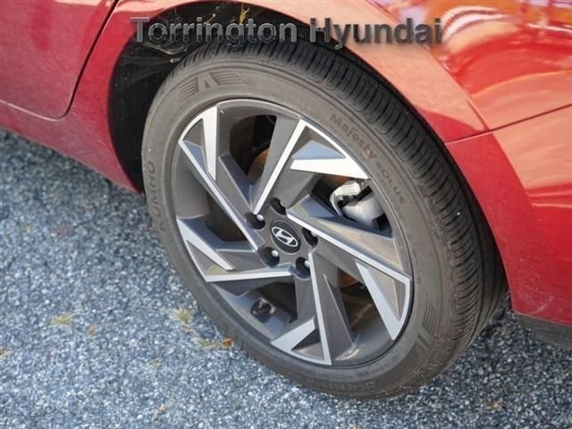 New 2025 Hyundai Elantra Sport image 13