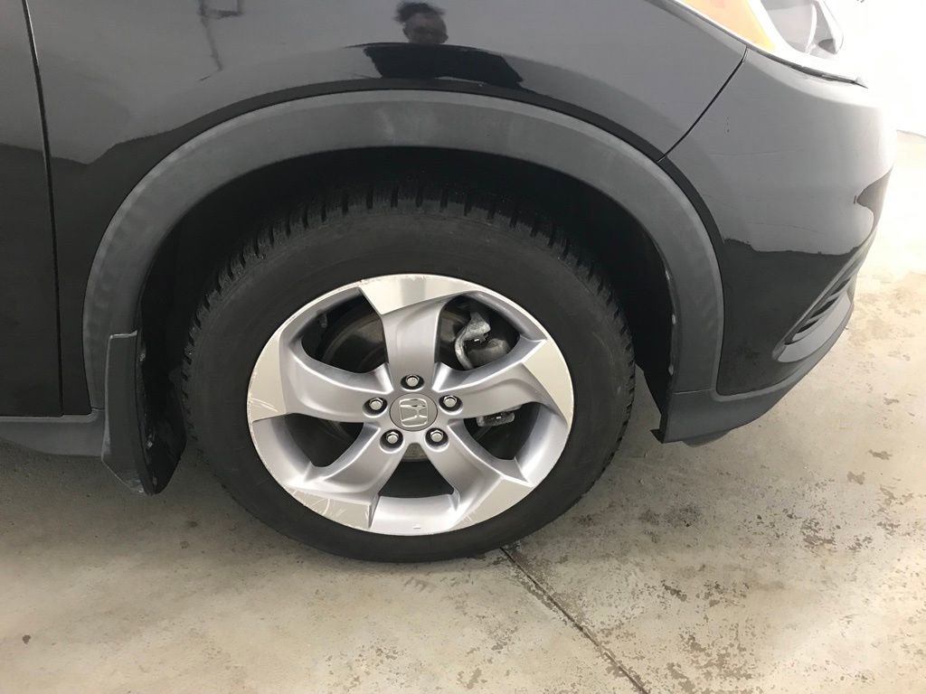 Used 2022 Honda HR-V LX image 46