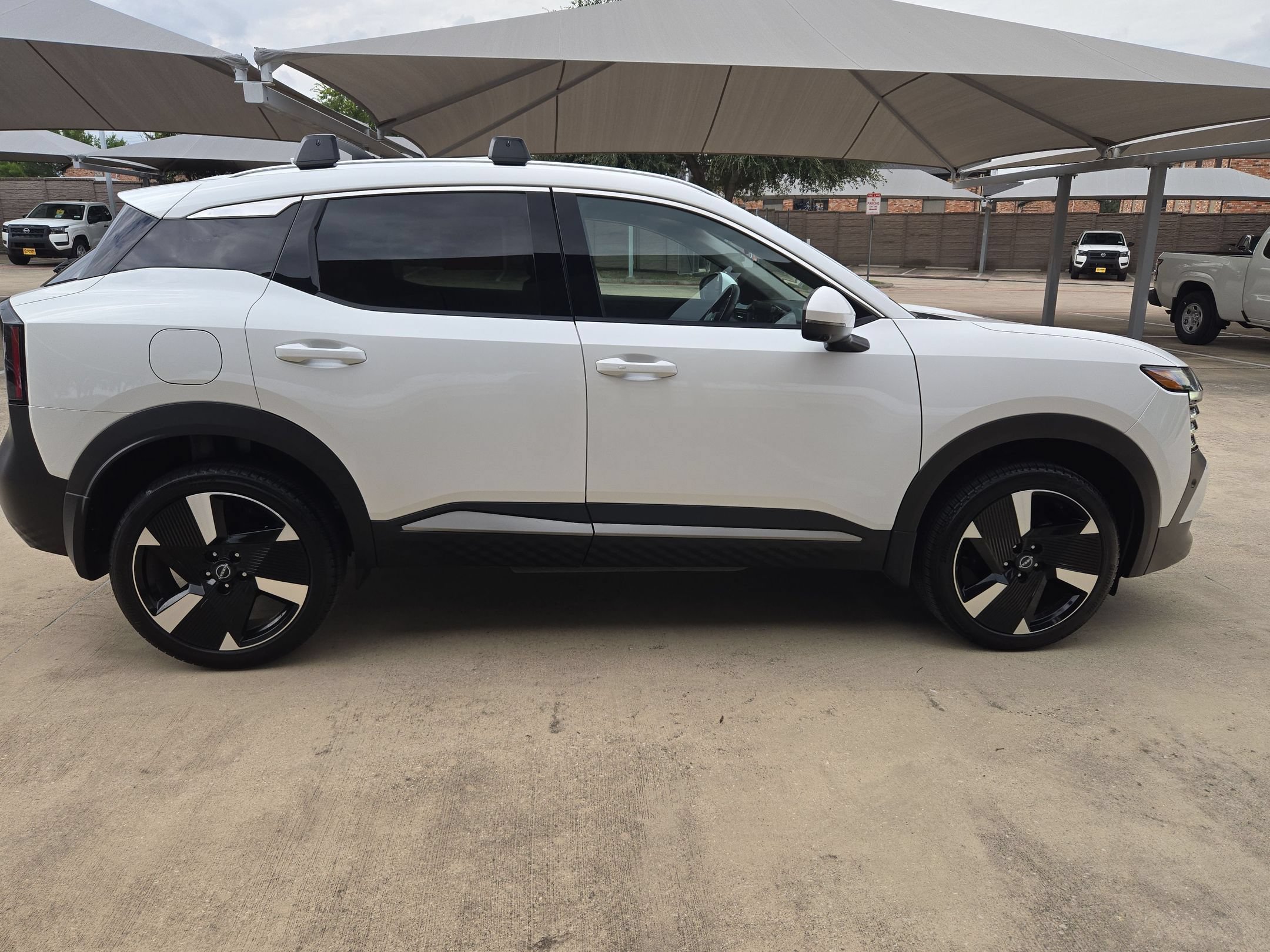 Certified 2025 Nissan Kicks SR FWD video 2
