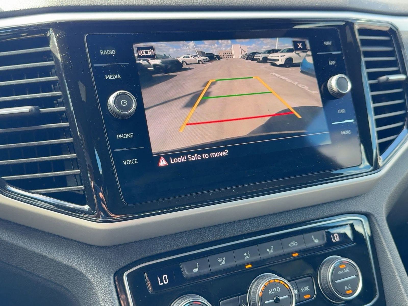 Used 2023 Volkswagen Atlas Cross Sport SEL R-Line image 25