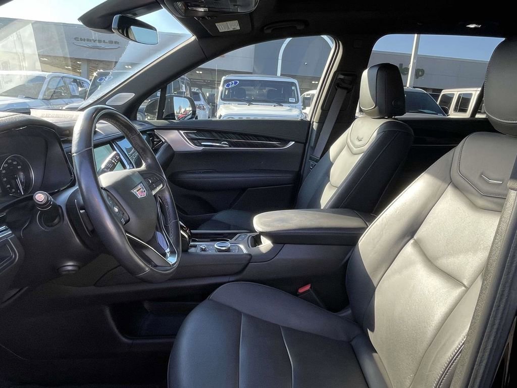 Used 2023 Cadillac XT6 Premium Luxury image 26