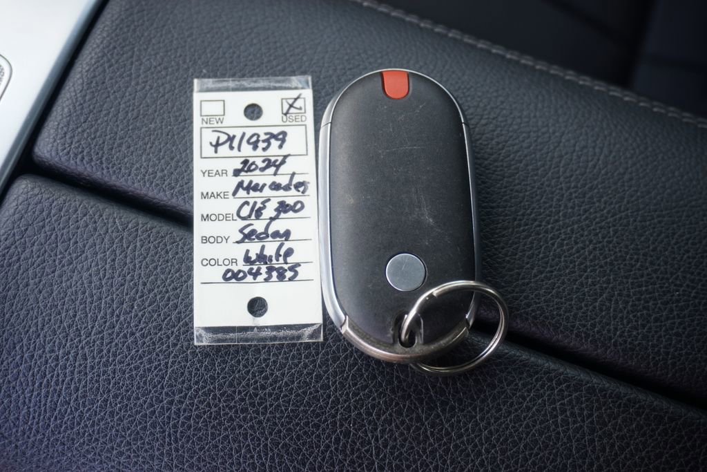 Used 2024 Mercedes-Benz CLE 300 4MATIC Coupe image 36