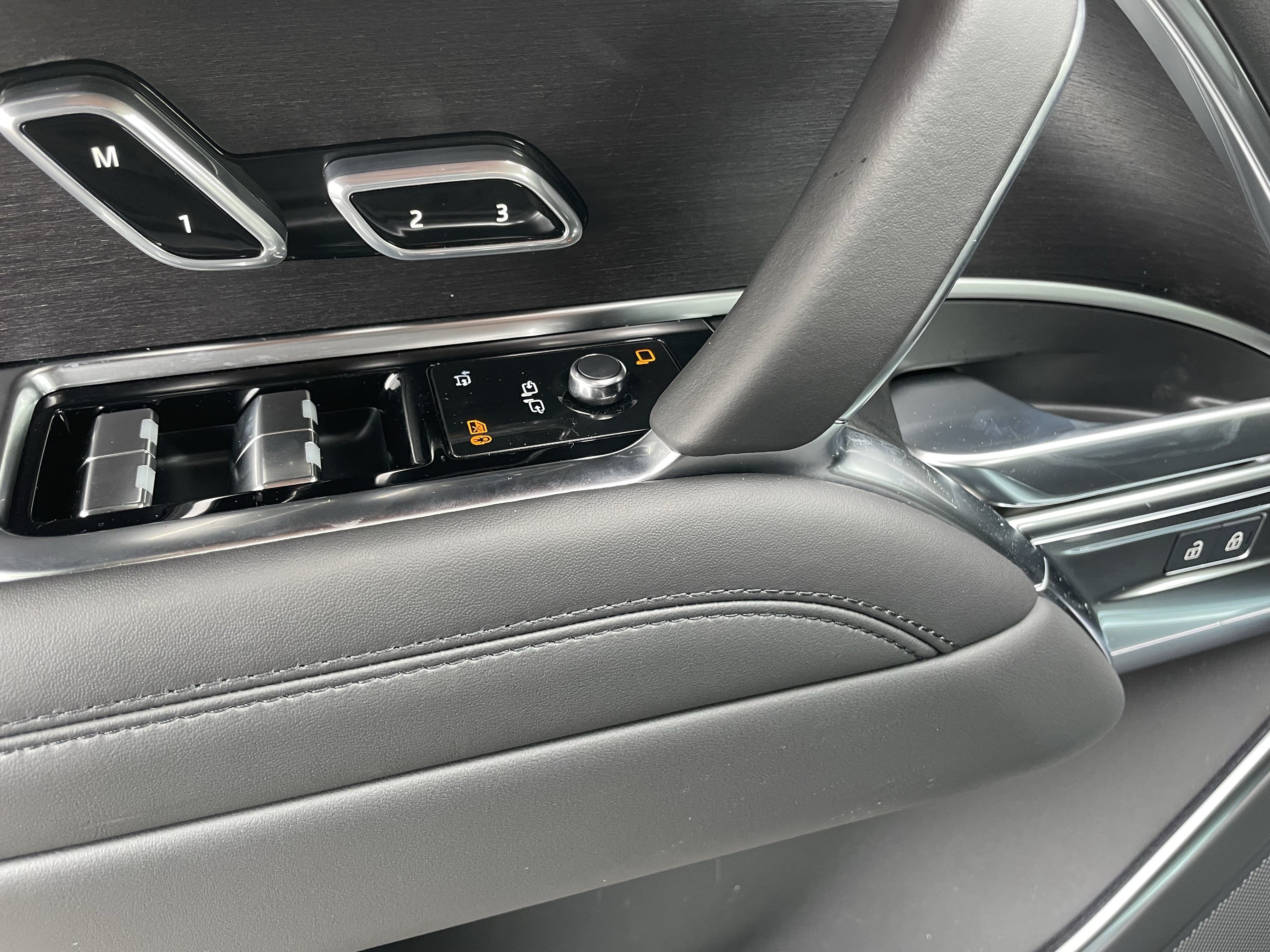 New 2026 Land Rover Range Rover SE AWD/4WD image 11