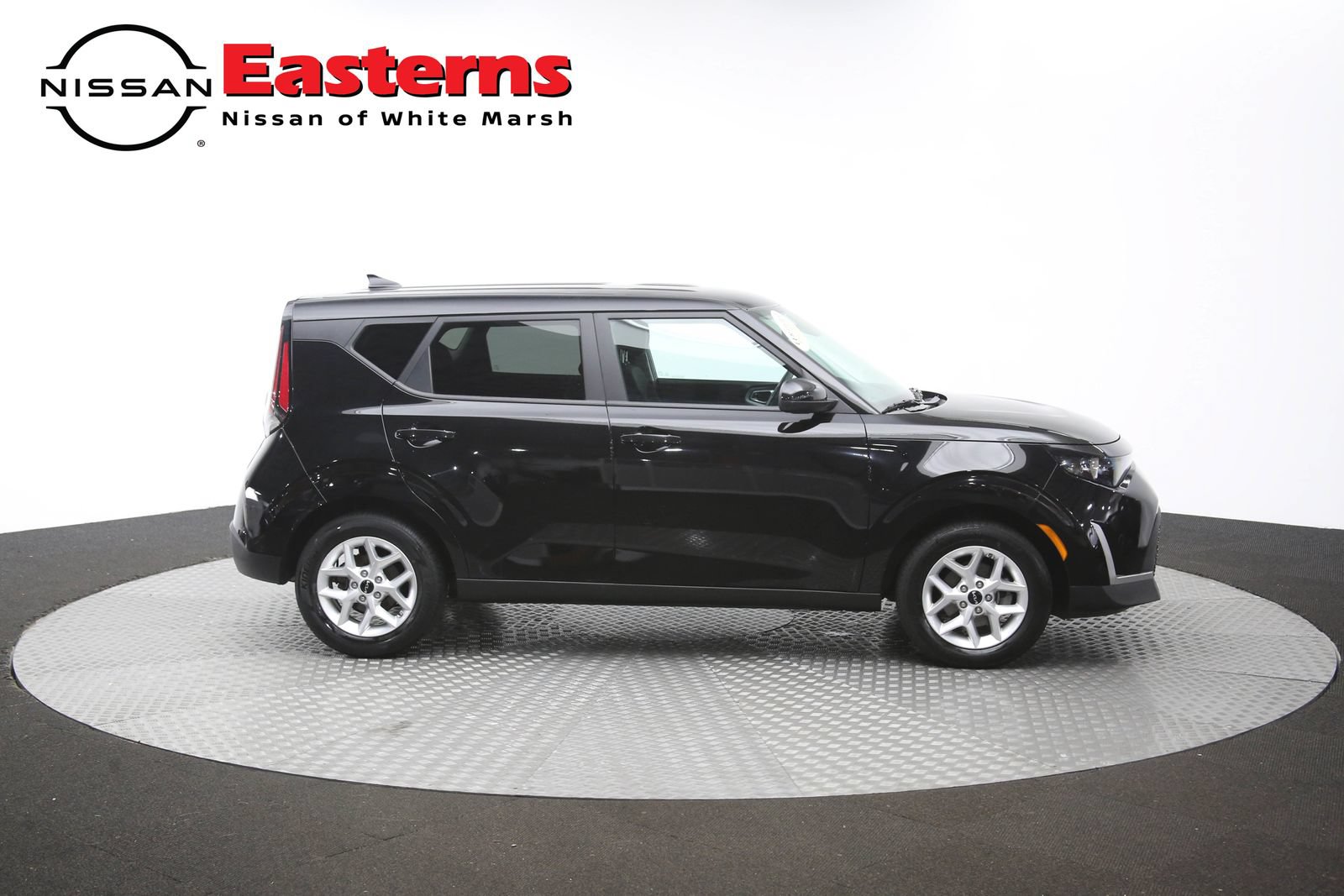 Used 2025 Kia Soul LX w/ LX Technology Package FWD image 44