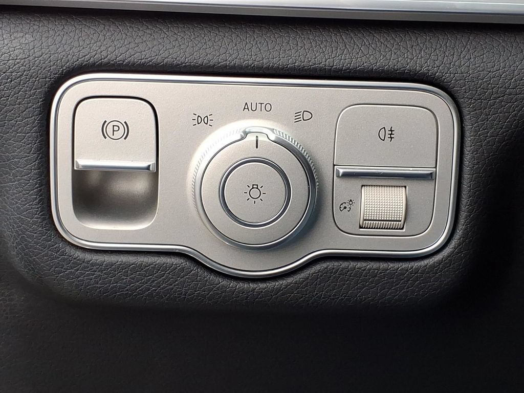 Used 2025 Mercedes-Benz GLE 350 4MATIC image 19