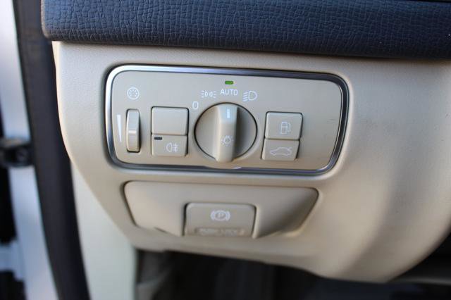 Used 2014 Volvo XC60 3.2 image 17