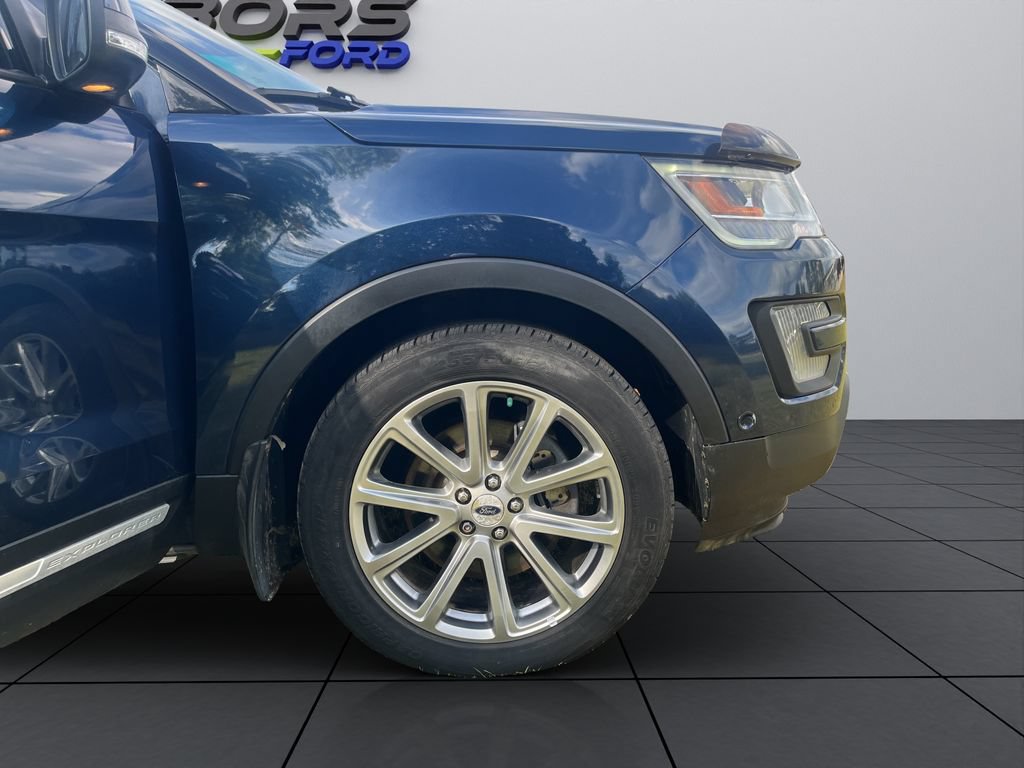 Used 2017 Ford Explorer Limited w/ Equipment Group 301A AWD/4WD image 35