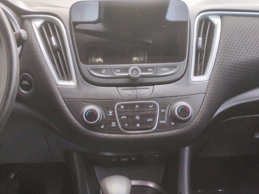 Used 2023 Chevrolet Malibu LT FWD image 10