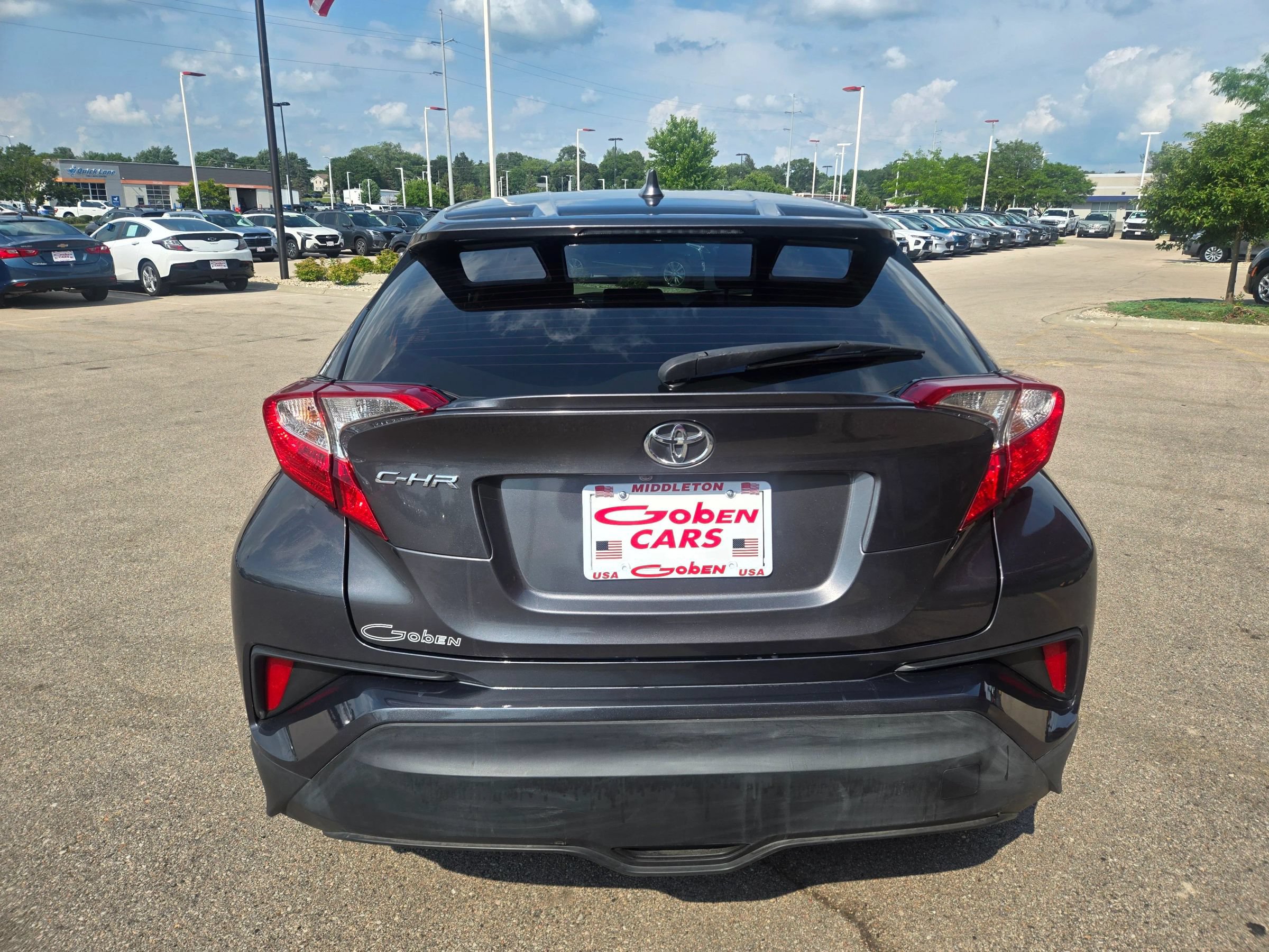 Used 2021 Toyota C-HR XLE FWD image 5
