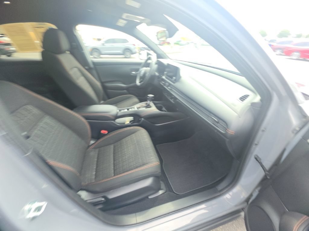 Used 2024 Honda HR-V Sport image 34