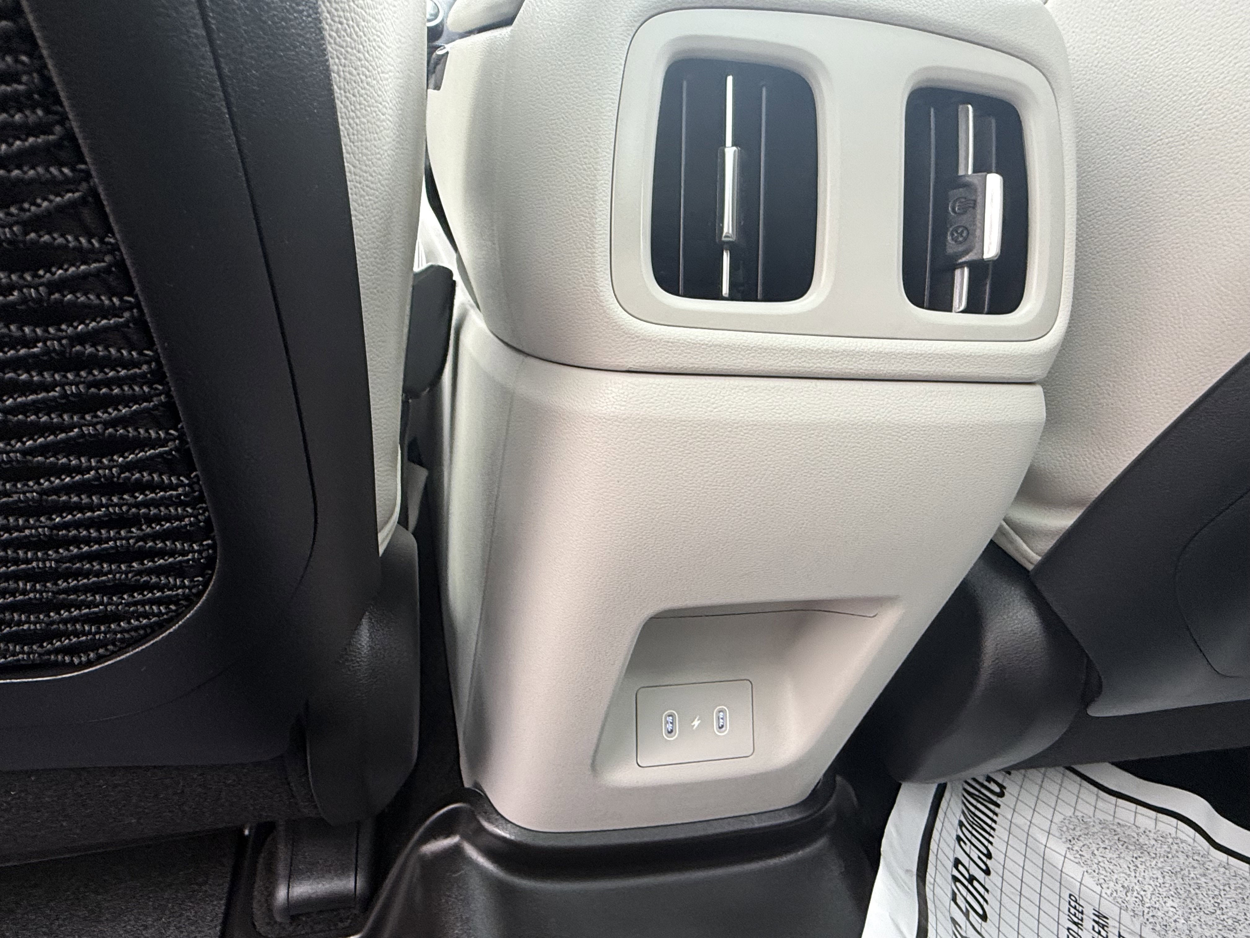 Used 2025 Hyundai Tucson Limited image 23