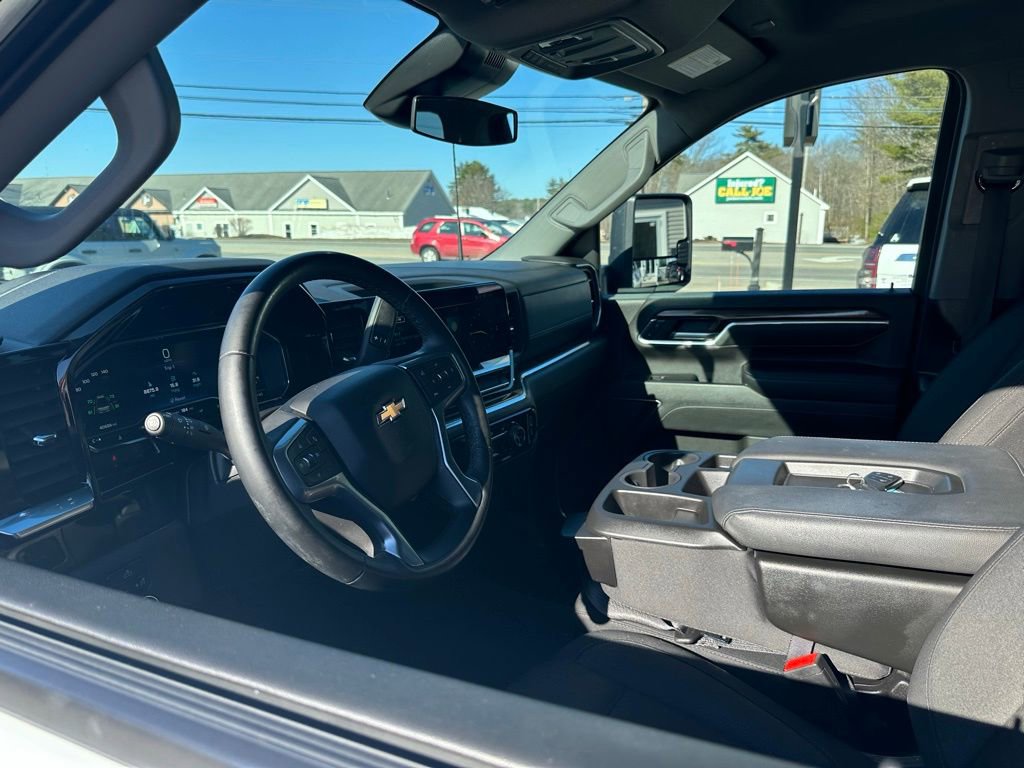 Used 2024 Chevrolet Silverado 2500 LT image 14
