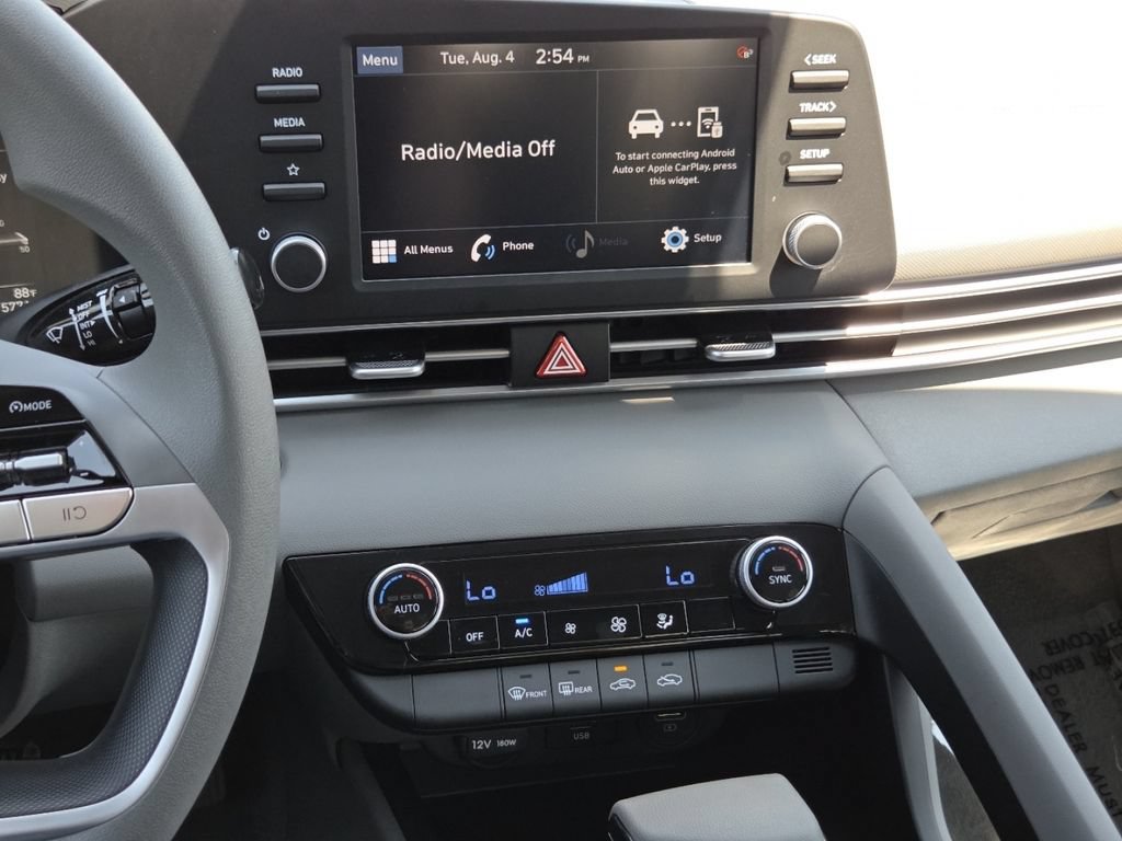 Used 2023 Hyundai Elantra SEL FWD image 32
