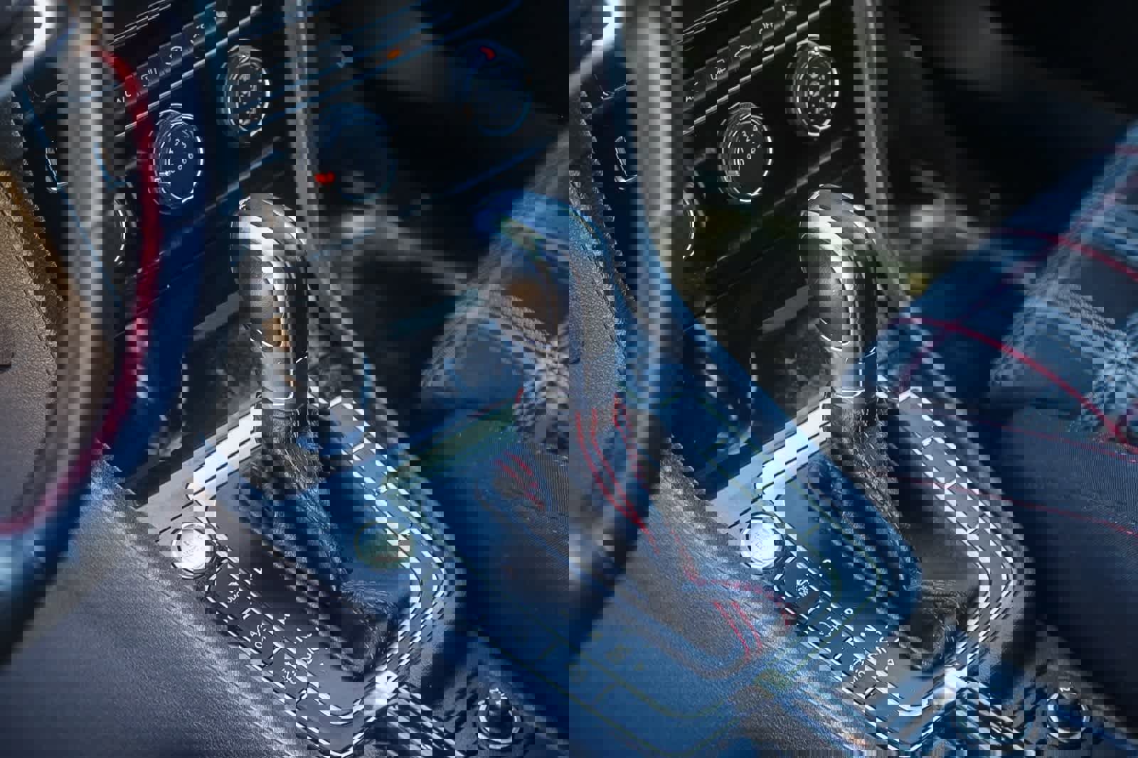 Used 2018 Volkswagen GTI SE image 15