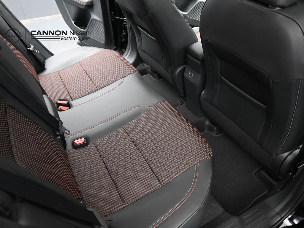 New 2025 Nissan Kicks SR FWD image 11