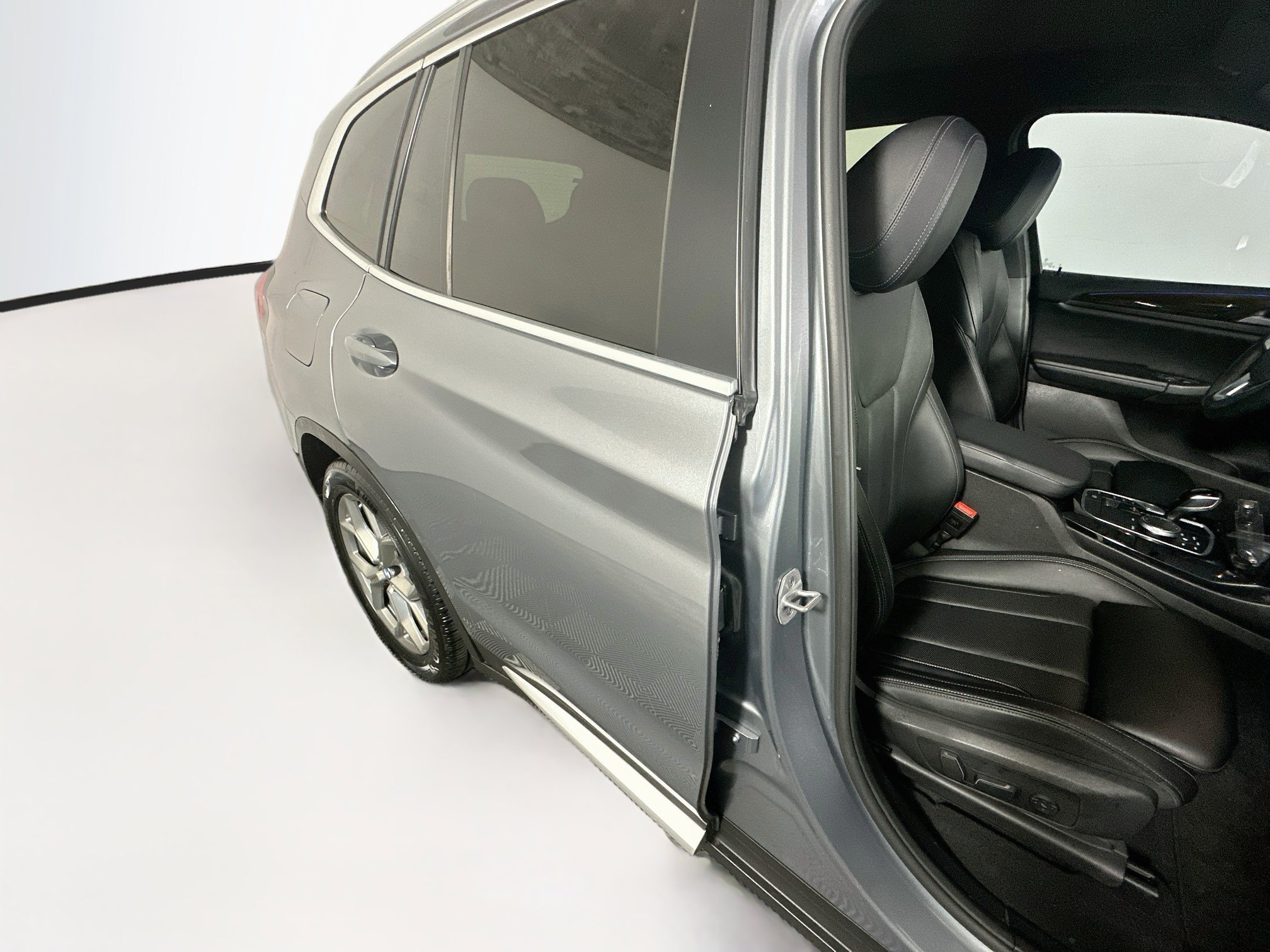 Used 2024 BMW X3 sDrive30i w/ Convenience Package RWD image 28