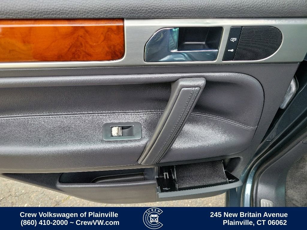 Used 2004 Volkswagen Touareg V8 AWD/4WD image 52