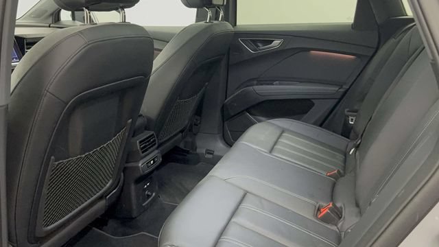 Used 2024 Audi Q4 e-tron Prestige AWD/4WD image 19