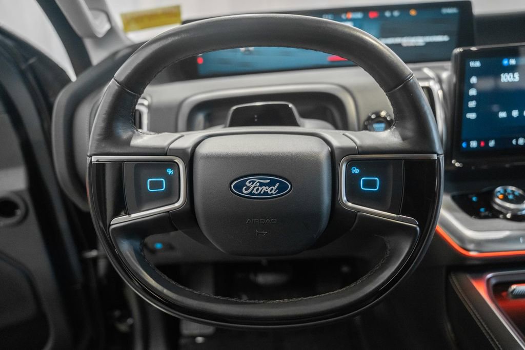 Used 2025 Ford Expedition Max Platinum AWD/4WD image 42